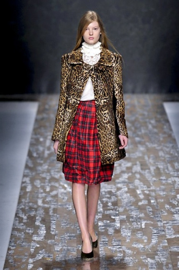 Fotoservizio/FW 2013-2014/WOMEN/BLUGIRL/DP1/5