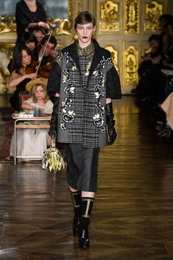 Fotoservizio/FW 2013-2014/WOMEN/ANTONIO MARRAS/DP1/37