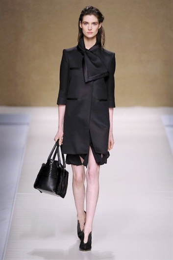 Fotoservizio/FW 2013-2014/WOMEN/BLUMARINE/DP1/18