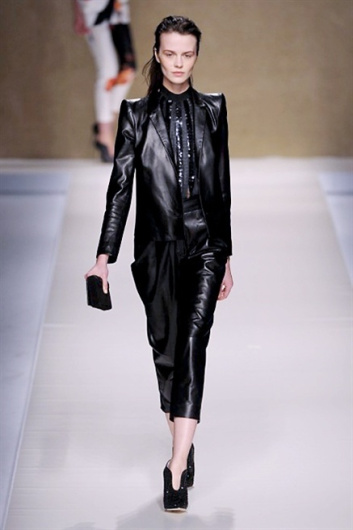 Fotoservizio/FW 2013-2014/WOMEN/BLUMARINE/DP1/35