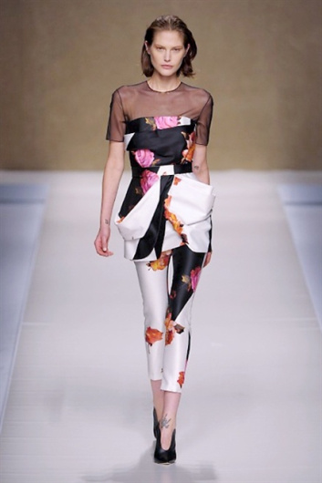 Fotoservizio/FW 2013-2014/WOMEN/BLUMARINE/DP1/36