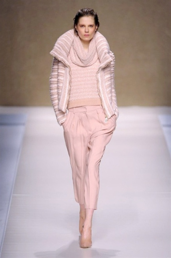 Fotoservizio/FW 2013-2014/WOMEN/BLUMARINE/DP1/1