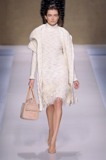 Fotoservizio/FW 2013-2014/WOMEN/BLUMARINE/DP1/10