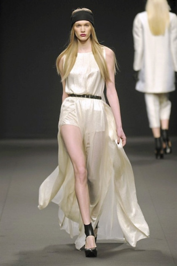 Fotoservizio/FW 2013-2014/WOMEN/BYBLOS MILANO/DP1/2
