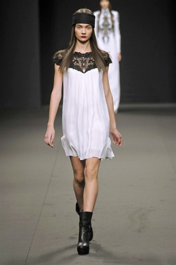Fotoservizio/FW 2013-2014/WOMEN/BYBLOS MILANO/DP1/6