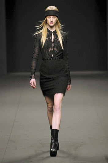 Fotoservizio/FW 2013-2014/WOMEN/BYBLOS MILANO/DP1/10