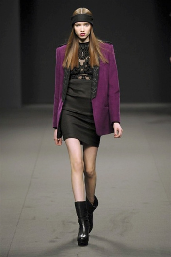 Fotoservizio/FW 2013-2014/WOMEN/BYBLOS MILANO/DP1/12