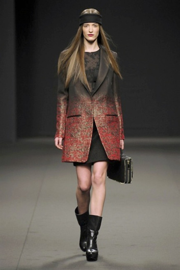 Fotoservizio/FW 2013-2014/WOMEN/BYBLOS MILANO/DP1/15