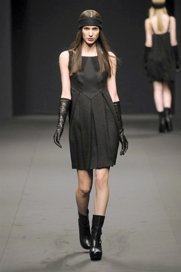 Fotoservizio/FW 2013-2014/WOMEN/BYBLOS MILANO/DP1/26