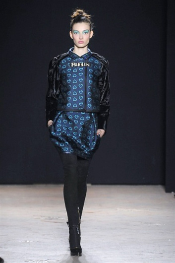 Fotoservizio/FW 2013-2014/WOMEN/AQUILANO.RIMONDI/DP1/31