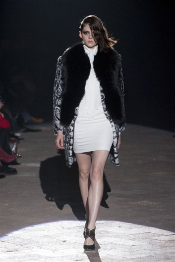 Fotoservizio/FW 2013-2014/WOMEN/FRANCESCO SCOGNAMIGLIO/DP1/21