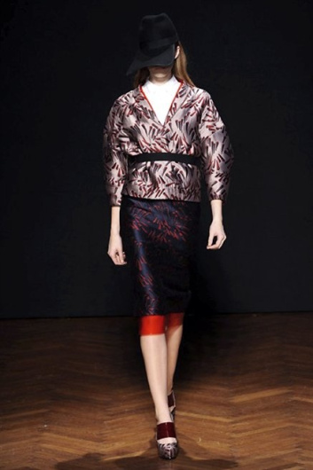 Fotoservizio/FW 2013-2014/WOMEN/FRANKIE MORELLO/DP1/5