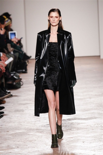 Fotoservizio/FW 2013-2014/WOMEN/GABRIELE COLANGELO/DP1/35