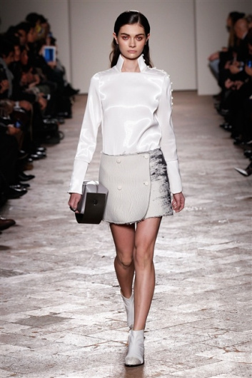 Fotoservizio/FW 2013-2014/WOMEN/GABRIELE COLANGELO/DP1/2