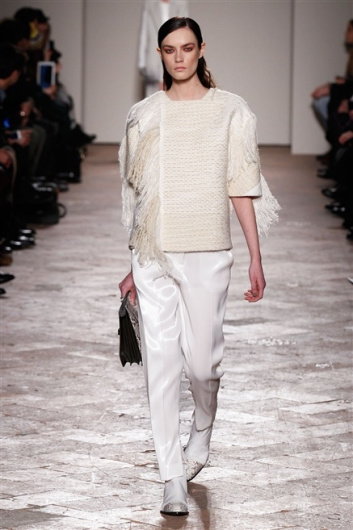 Fotoservizio/FW 2013-2014/WOMEN/GABRIELE COLANGELO/DP1/3