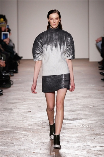 Fotoservizio/FW 2013-2014/WOMEN/GABRIELE COLANGELO/DP1/8