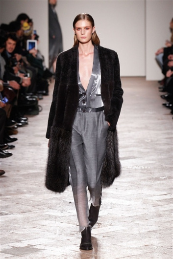 Fotoservizio/FW 2013-2014/WOMEN/GABRIELE COLANGELO/DP1/9