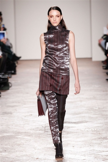 Fotoservizio/FW 2013-2014/WOMEN/GABRIELE COLANGELO/DP1/17