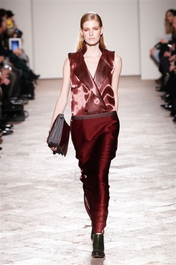 Fotoservizio/FW 2013-2014/WOMEN/GABRIELE COLANGELO/DP1/19