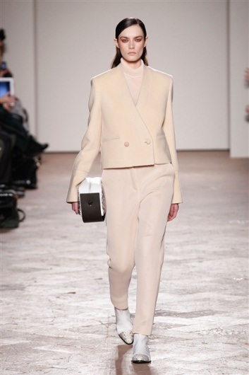 Fotoservizio/FW 2013-2014/WOMEN/GABRIELE COLANGELO/DP1/25