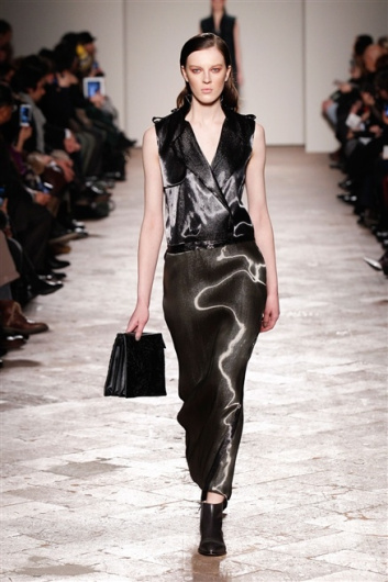 Fotoservizio/FW 2013-2014/WOMEN/GABRIELE COLANGELO/DP1/31