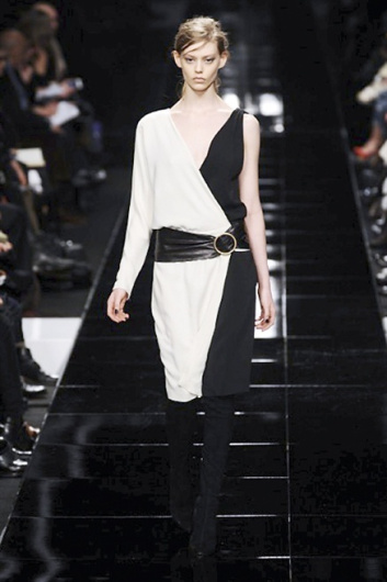 Fotoservizio/FW 2013-2014/WOMEN/ICEBERG/DP1/9