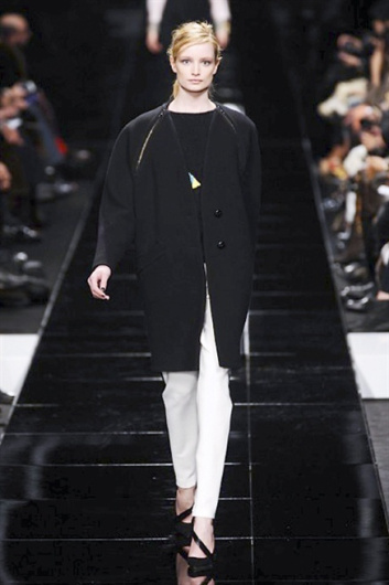 Fotoservizio/FW 2013-2014/WOMEN/ICEBERG/DP1/33
