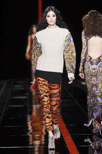 Fotoservizio/FW 2013-2014/WOMEN/JUST CAVALLI/DP1/7