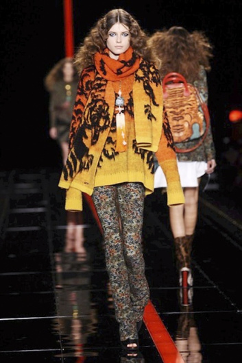 Fotoservizio/FW 2013-2014/WOMEN/JUST CAVALLI/DP1/10