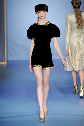 Fotoservizio/FW 2013-2014/WOMEN/LUISA BECCARIA/DP1/25