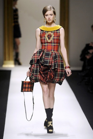 Fotoservizio/FW 2013-2014/WOMEN/MOSCHINO/DP1/6