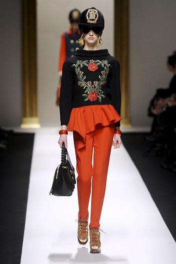 Fotoservizio/FW 2013-2014/WOMEN/MOSCHINO/DP1/11