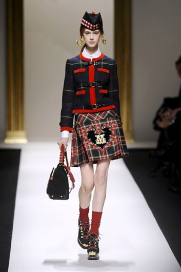 Fotoservizio/FW 2013-2014/WOMEN/MOSCHINO/DP1/14