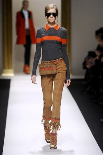 Fotoservizio/FW 2013-2014/WOMEN/MOSCHINO/DP1/18