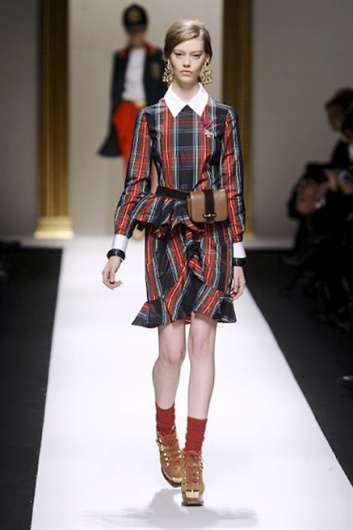 Fotoservizio/FW 2013-2014/WOMEN/MOSCHINO/DP1/20