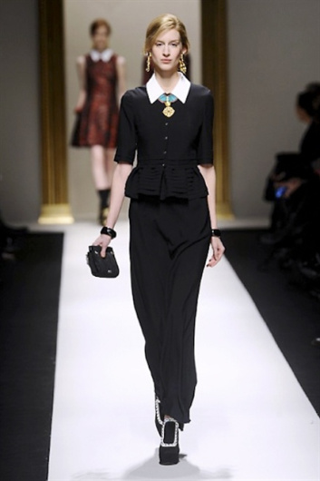 Fotoservizio/FW 2013-2014/WOMEN/MOSCHINO/DP1/36