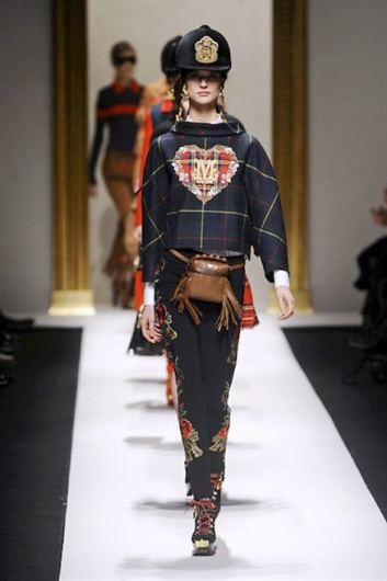 Fotoservizio/FW 2013-2014/WOMEN/MOSCHINO/DP1/41