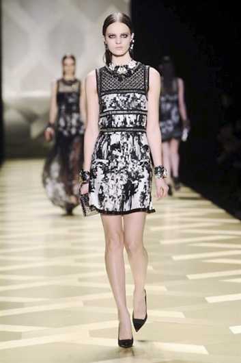 Fotoservizio/FW 2013-2014/WOMEN/ROBERTO CAVALLI/DP1/35