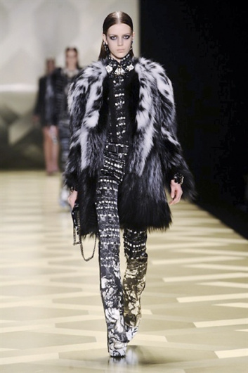 Fotoservizio/FW 2013-2014/WOMEN/ROBERTO CAVALLI/DP1/0