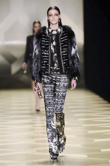 Fotoservizio/FW 2013-2014/WOMEN/ROBERTO CAVALLI/DP1/1