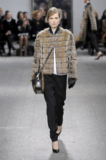 Fotoservizio/FW 2013-2014/WOMEN/SPORTMAX/DP1/2
