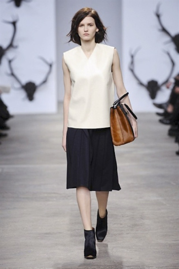 Fotoservizio/FW 2013-2014/WOMEN/TRUSSARDI/DP1/6