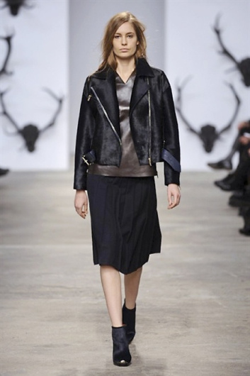 Fotoservizio/FW 2013-2014/WOMEN/TRUSSARDI/DP1/11