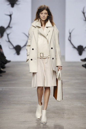 Fotoservizio/FW 2013-2014/WOMEN/TRUSSARDI/DP1/14