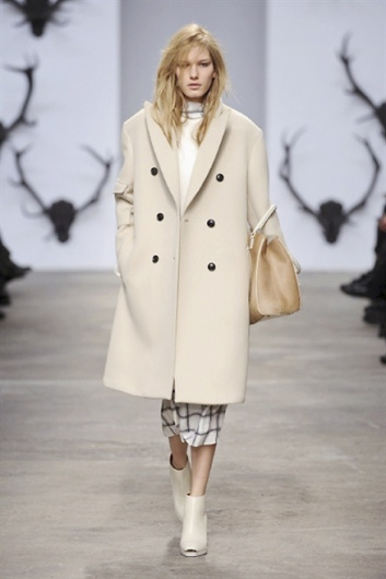 Fotoservizio/FW 2013-2014/WOMEN/TRUSSARDI/DP1/17