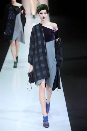 Fotoservizio/FW 2013-2014/WOMEN/EMPORIO ARMANI/DP1/4