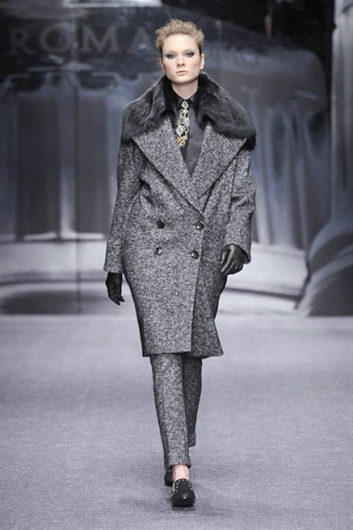 Fotoservizio/FW 2013-2014/WOMEN/LAURA BIAGIOTTI/DP1/2