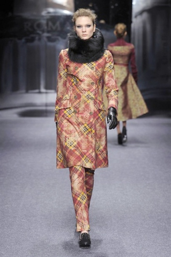 Fotoservizio/FW 2013-2014/WOMEN/LAURA BIAGIOTTI/DP1/28