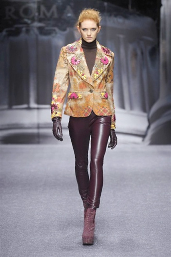 Fotoservizio/FW 2013-2014/WOMEN/LAURA BIAGIOTTI/DP1/32