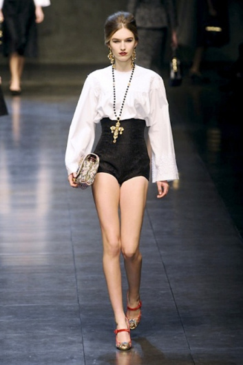 Fotoservizio/FW 2013-2014/WOMEN/DOLCE & GABBANA/DP1/33